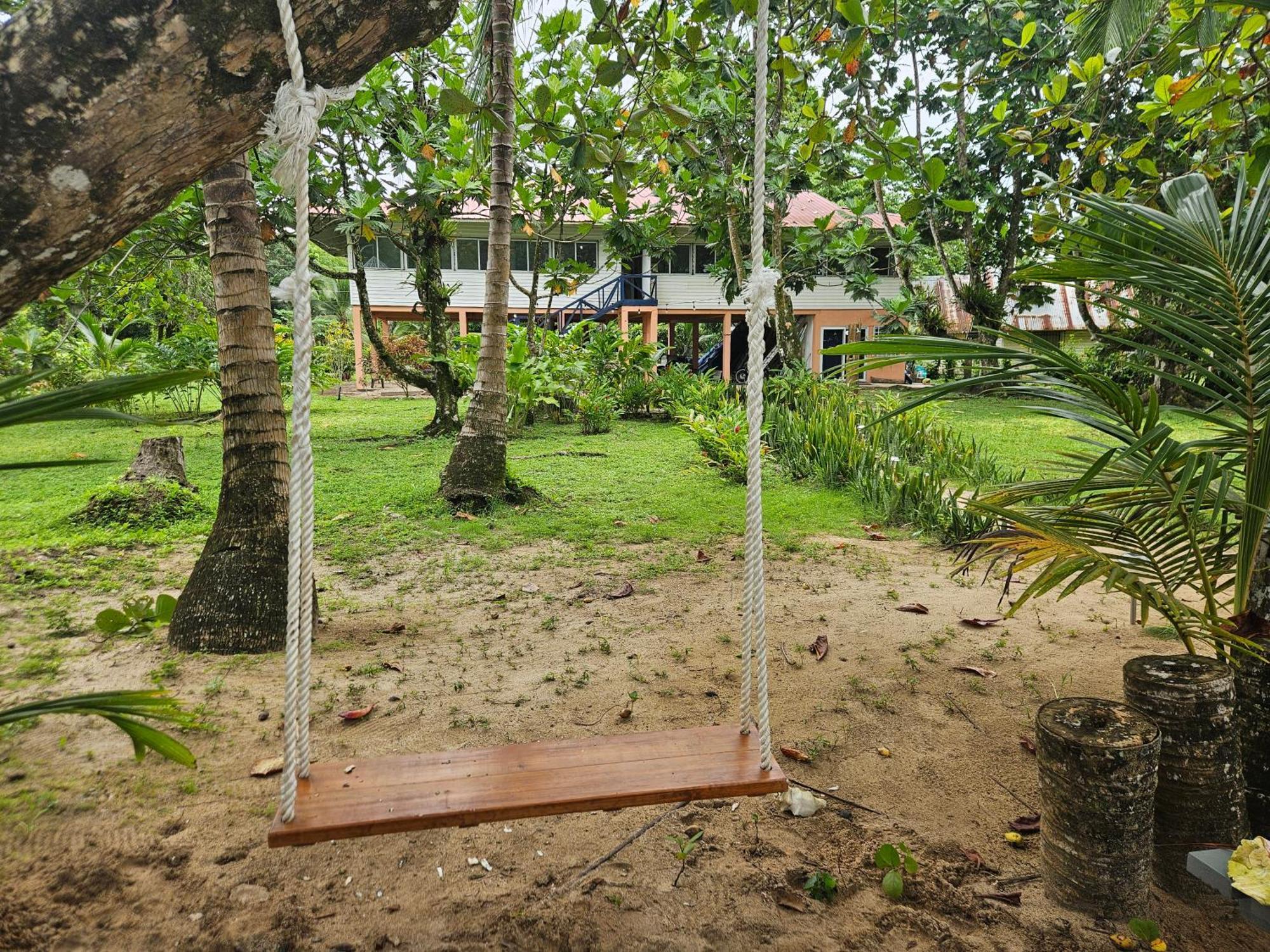 Drago Beach House - Private Beach Boca del Drago Eksteriør billede
